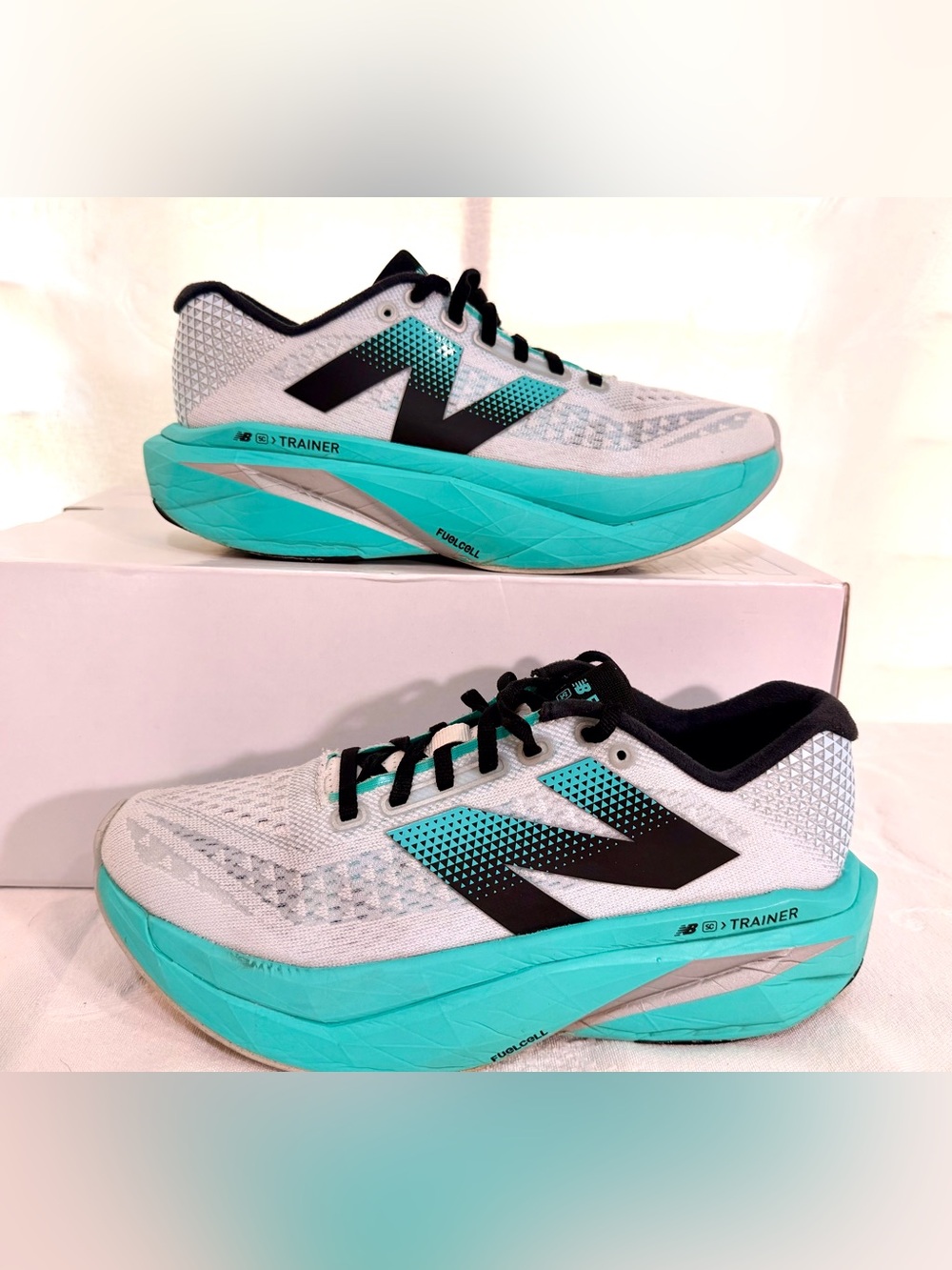 New Balance FuelCell SC Trainer v3 Sz 8.5 S0030